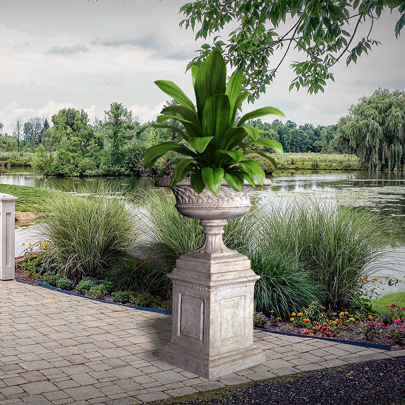 Made to Order: Eastwell Urn on Base (Not in Aus)