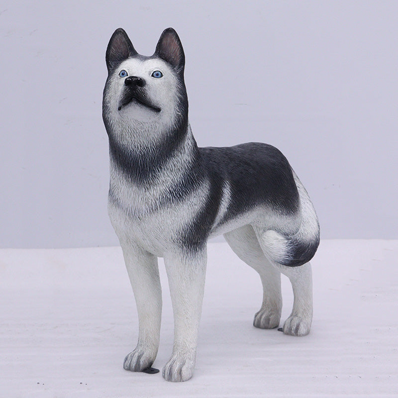 Made to Order: Husky - Looking Left