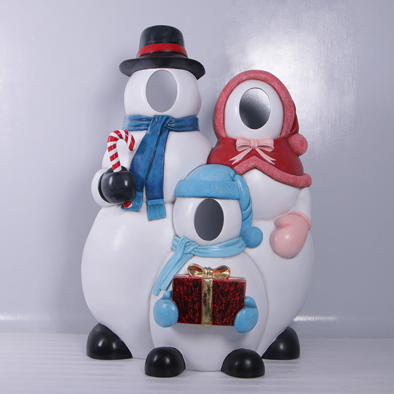 Made to Order: Snowman Family - Photo Op