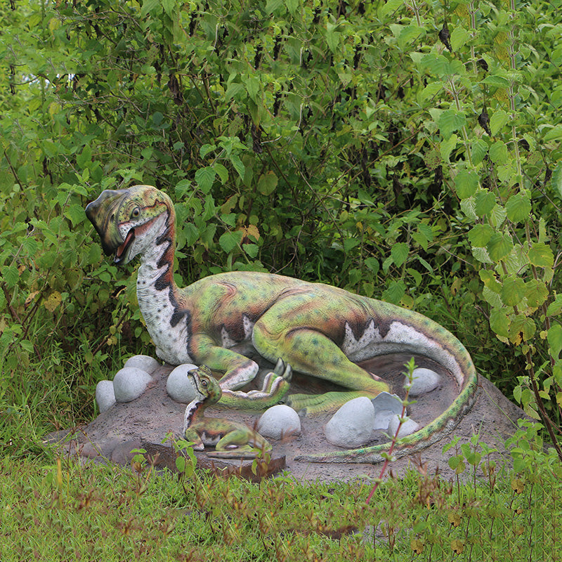 Made to Order: Oviraptor Nest (Not in AUS)