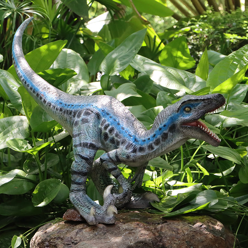 Made to Order: Velociraptor - Thunder Jaws (not in AUS)