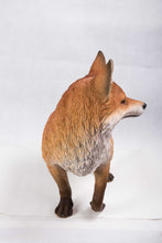 Load image into Gallery viewer, 87719 - FOX WALKING
