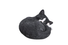 Load image into Gallery viewer, 87728-A - CAT SLEEPING LYING DOWN - BLACK/WHITE
