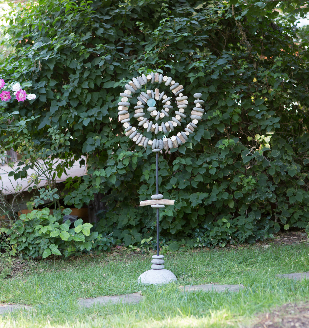 SPIRAL GARDEN STAND - M